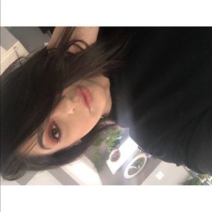 Meet your Posher, Daniela